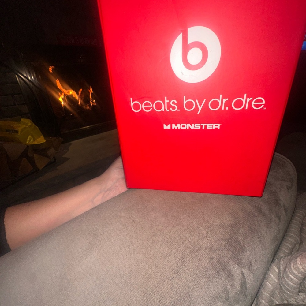 Beats by Dre Red On-Ear Headphones VINTAGE